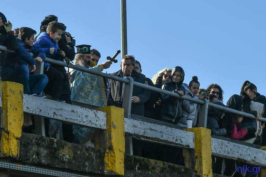 ΘΕΟΦΑΝΕΙΑ ΣΤΟΝ ΠΟΤΑΜΟ ΠΑΜΙΣΟ ΘΕΟΦΑΝΕΙΑ ΣΤΟΝ ΠΟΤΑΜΟ ΠΑΜΙΣΟ